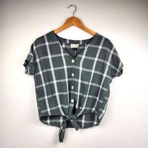 Universal Thread Women Green Button Plaid Front Tie V-Neck Preppy Top Size XS